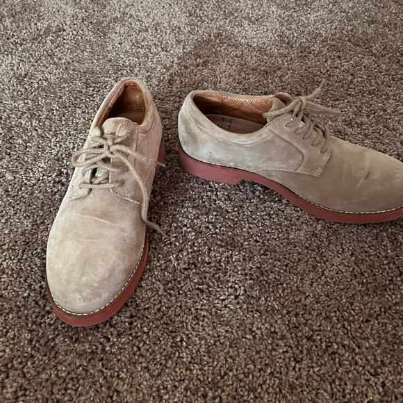 G.H. Bass & Co. Men\'s Suede Oxfords main image 5